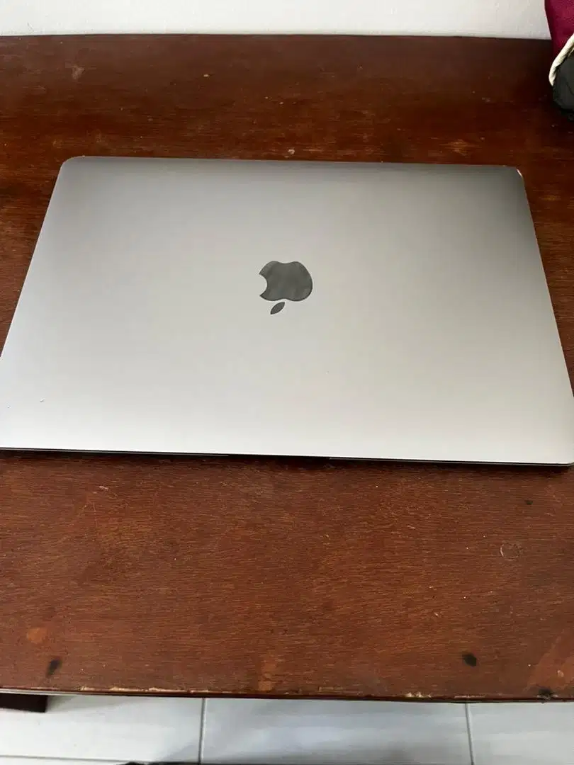 MACBOOK AIR 2020 i5 8/512gb