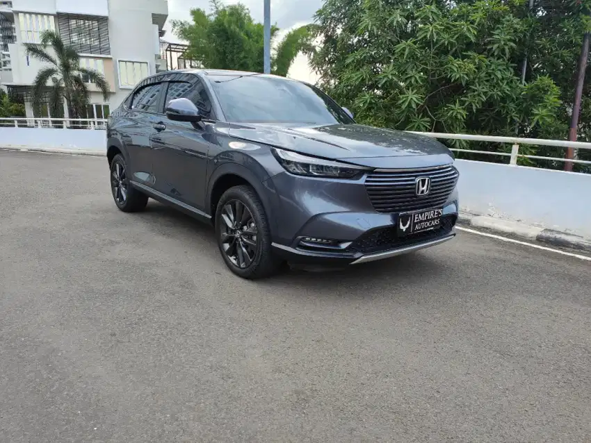 Honda HRV SE panoramic edition low km seperti baru full spek terawat