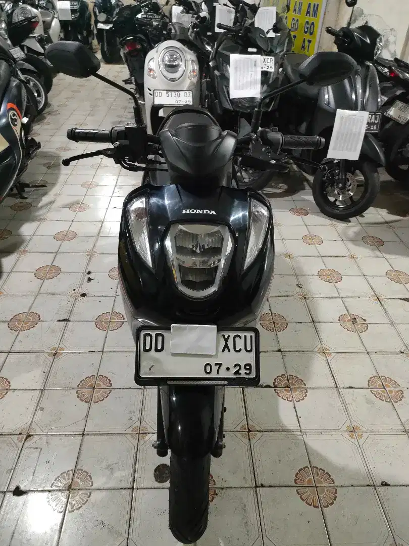 Honda genio 110 cc 2024 hitam