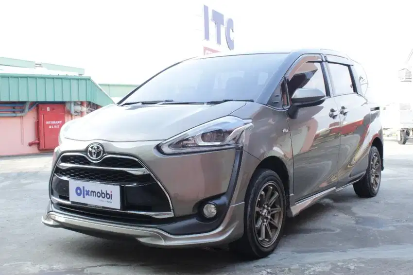 HARGA TERBAIK TDP 8,JT Toyota Sienta 1.5 Q Bensin-AT Orange 2016