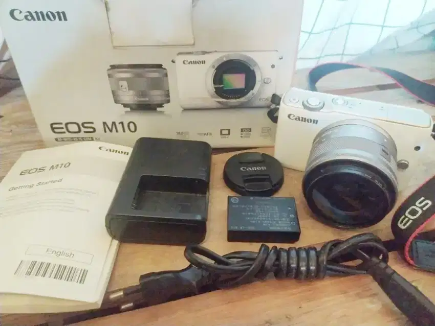 Kamera Mirrorless Canon M10 Fullset Dusbox