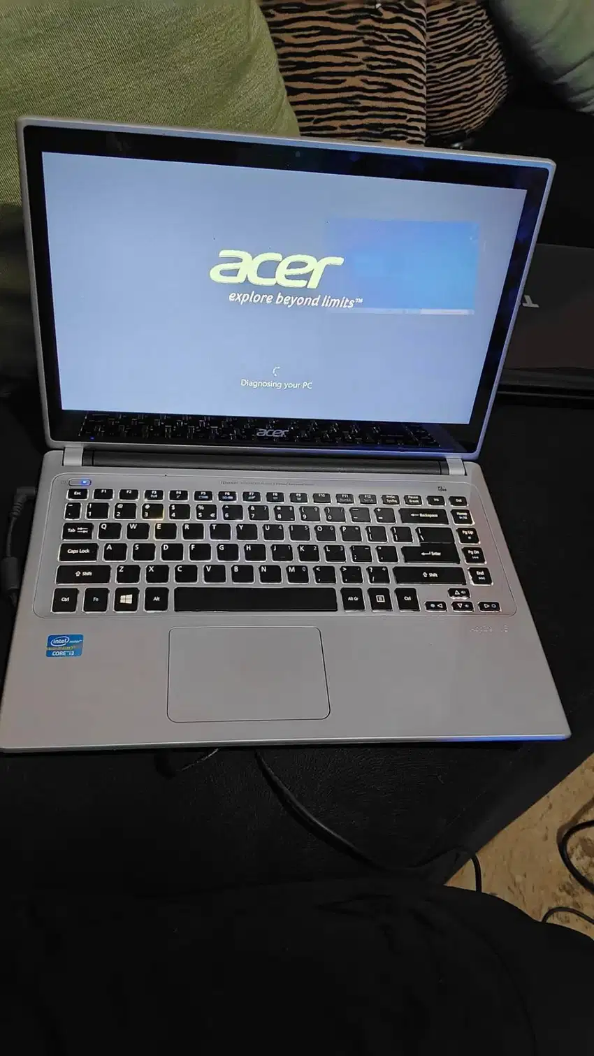 Laptop Acer v5 471P Core i3 gen 3 Layar sentuh