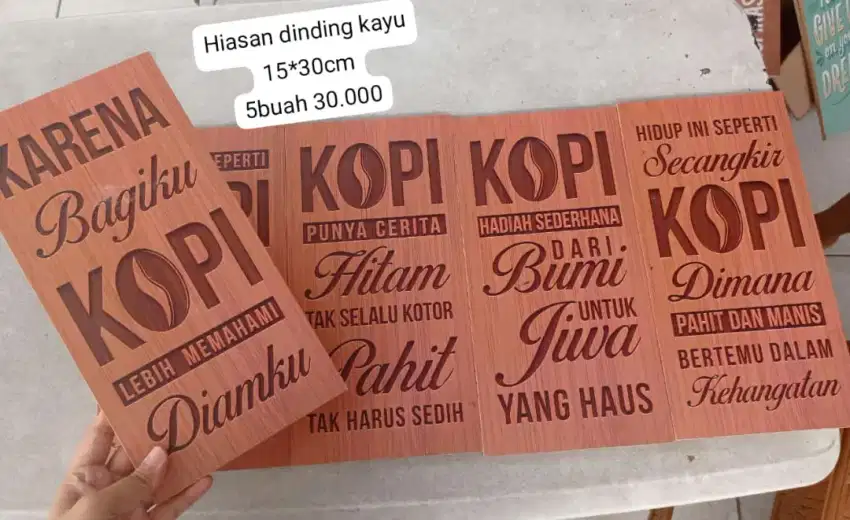 Hiasan dinding kayu /hiasan estetik untuk dekorasi kafe/warkop