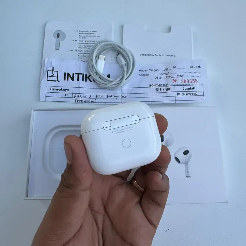 Air Pods Gen 3 Lightning Case Garansi Resmi inticom 9 Bulan Lagi