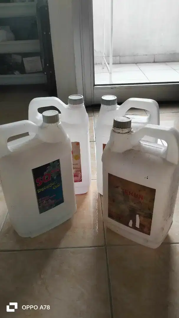 Jerigen bekas sabun laundry 5 liter