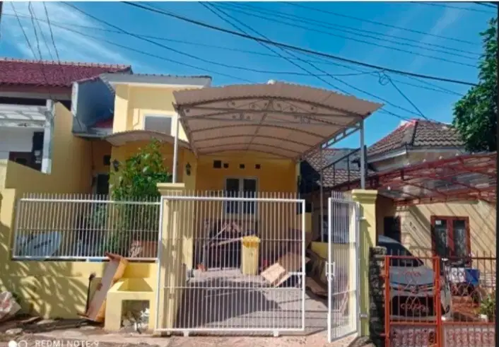 Dijual murah rumah di Bukit Rivaria