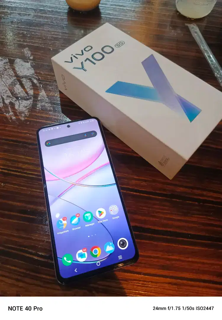 Vivo y100 5G 8/256 lengkap garansi mulus kwr