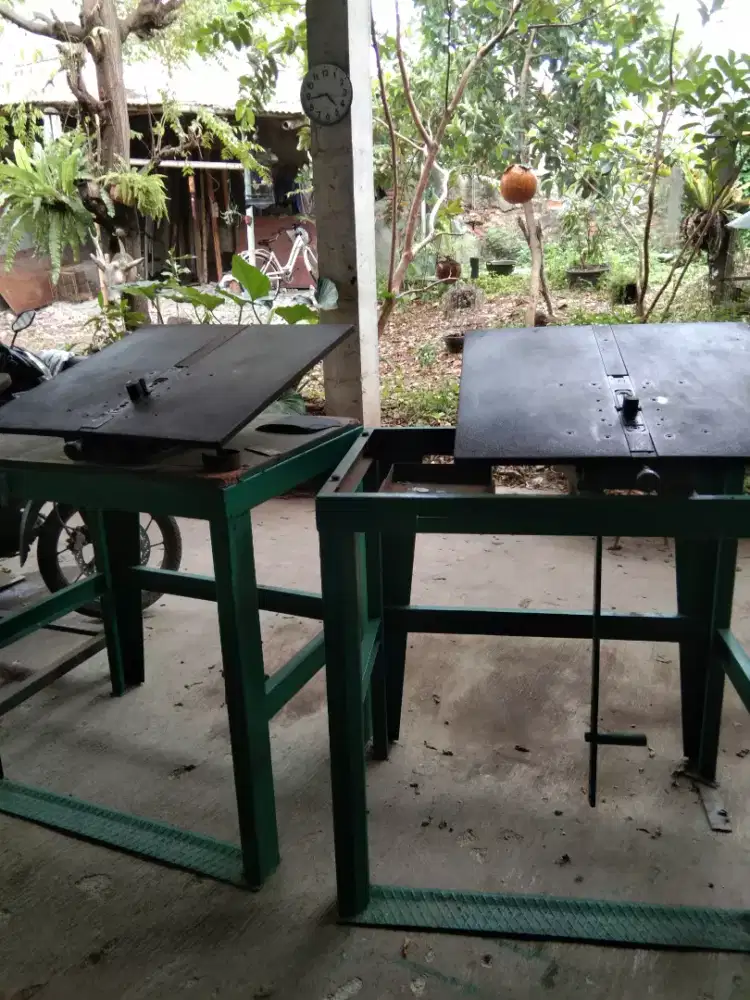 Bending Sepatu Manual