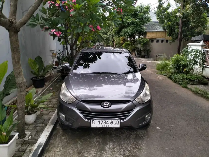 Hyundai tucson GLS 2011 mulus pajak panjang