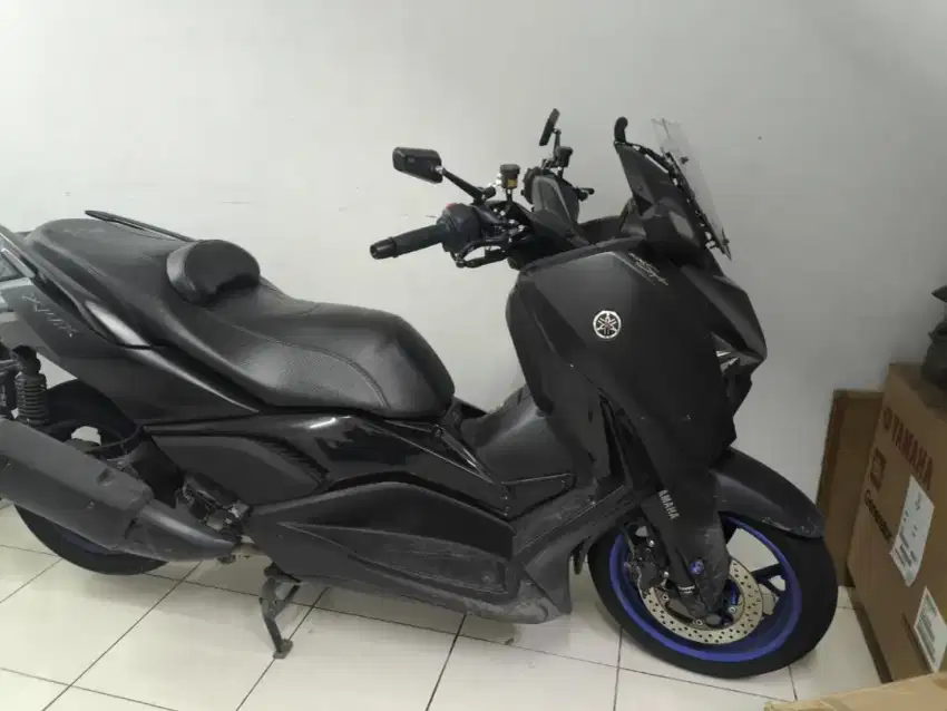 Yamaha All-New Xmax Abs Tahun 2024 HITAM