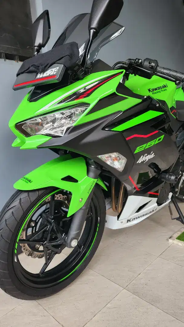 KAWASAKI NINJA 250 TAHUN 2023 ODO 500 PERAK TIPE TERTINGGI