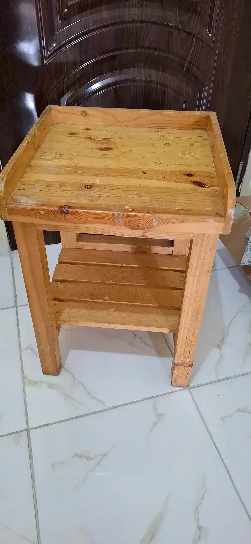 Meja Kayu serbaguna