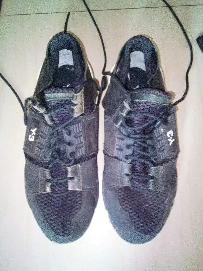SEPATU RUNING Y3 ORIGINAL