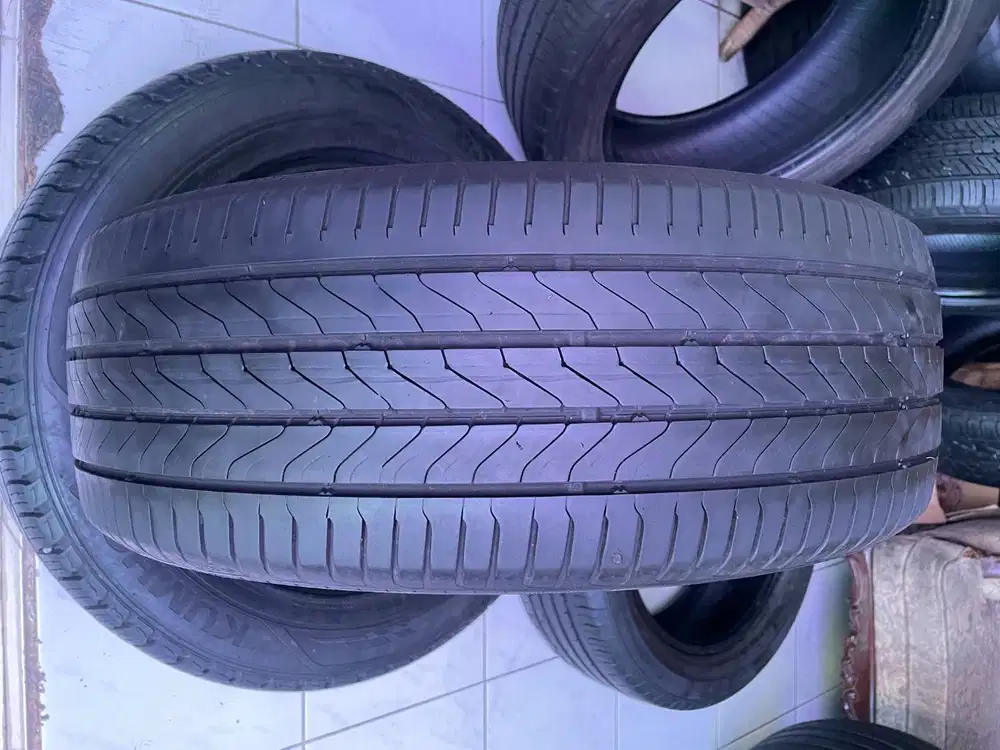 Ban Continental Ultra Contact 6/UC6 215 55 r18  1pcs