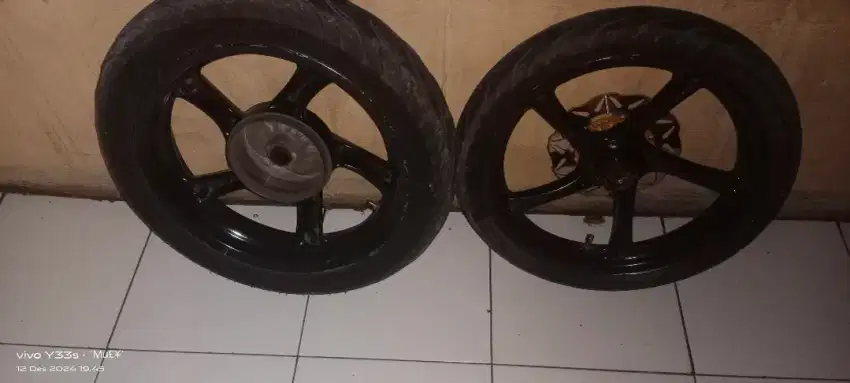 velg plus ban dan cakram