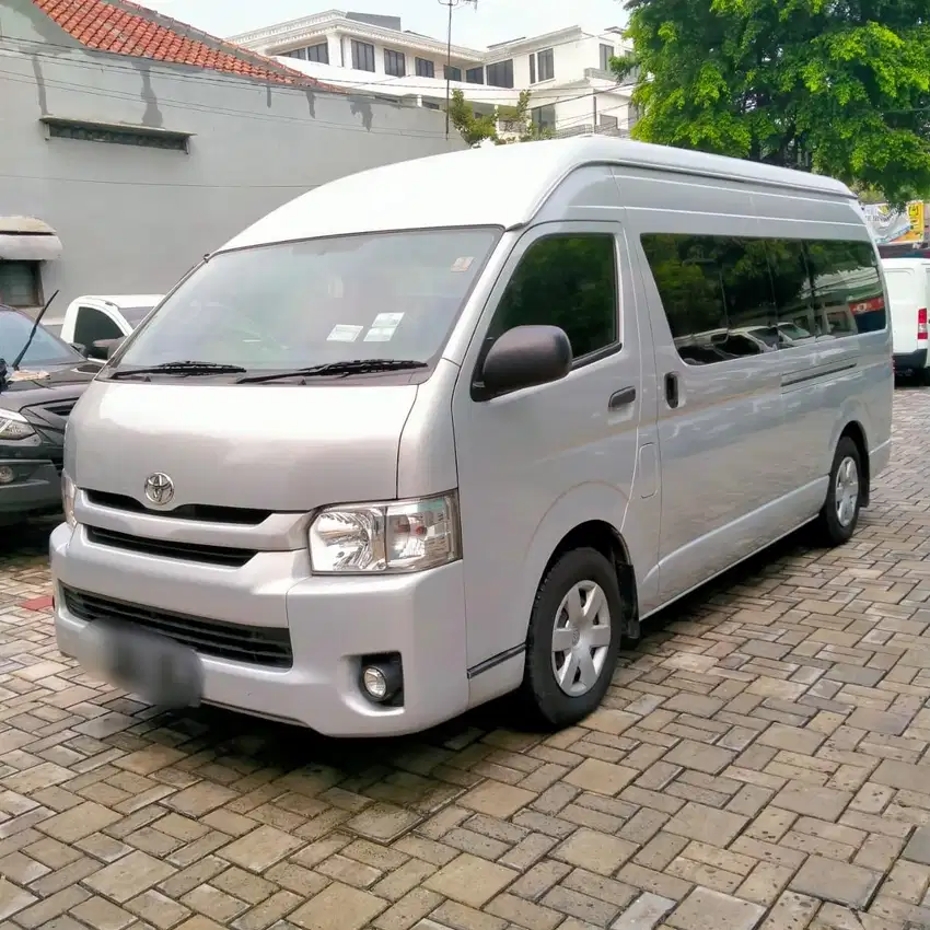 TOYOTA HIACE COMMUTER 2.5L M/T 2020 NIK 2020 ALL ORIGINAL 16 SEATS TOP