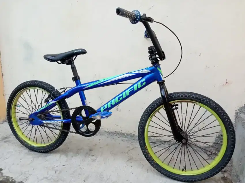 Sepeda BMX PACIFIC ukuran 20