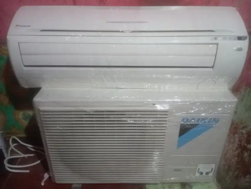 AC Daikin 1/2 PK Thailand ,super istimewa original pabrik + pasang