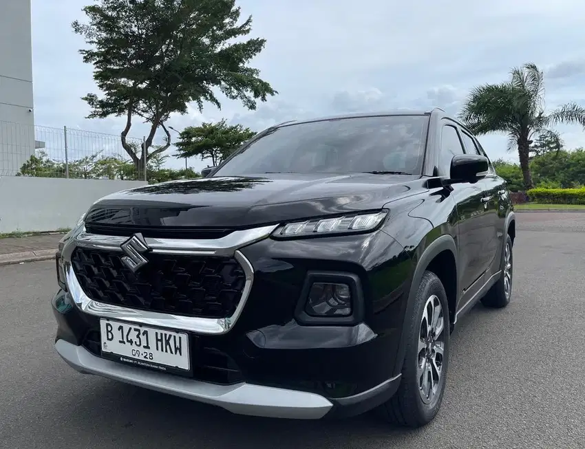 (LOW KM) Suzuki GRAND VITARA GX Hybrid 2023 AT Matic HITAM Panoramic