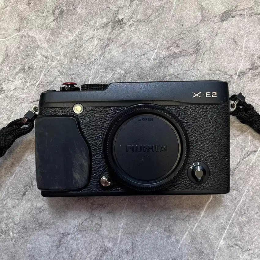 Kamera Fujifilm X-E2 Body Only