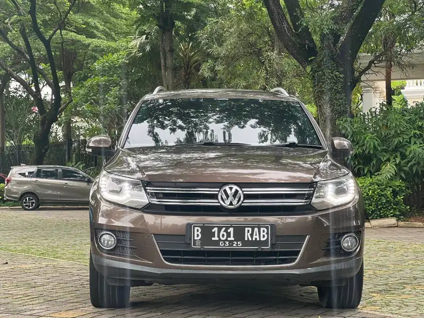 TDP 10 JUTA!! [LOW KM] Volkswagen VW Tiguan 1.4 TSI Highline mbl bagus