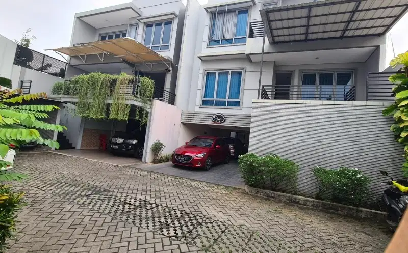 Dijual cepat rumah di Townhouse pasar minggu