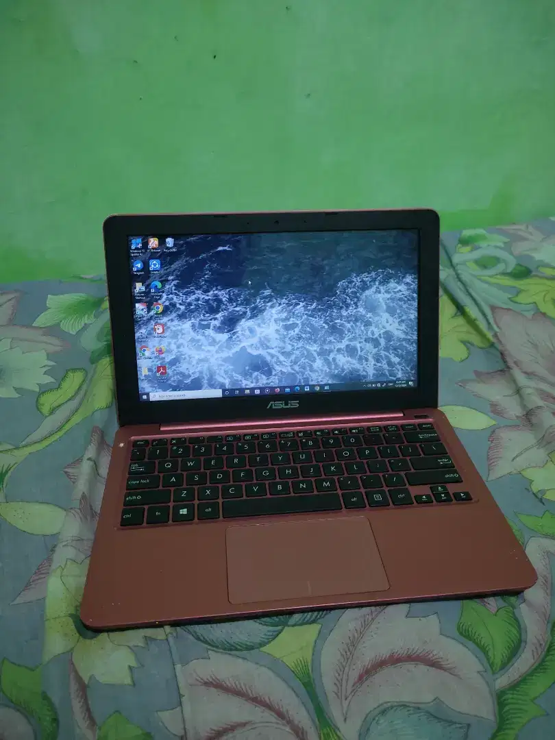 LAPTOP ASUS SUPER SLIM 12 INCH BATERAI TAHAN 4 JAM