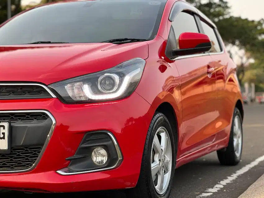 TDP 10 JUTA!!  Chevrolet Spark LTZ AT 2017 Merah gesit irit murah