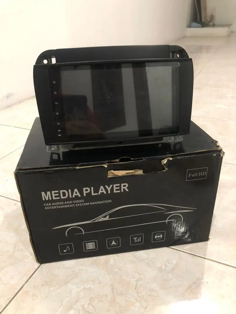 HEAD UNIT MERK MEDIA PLAYER