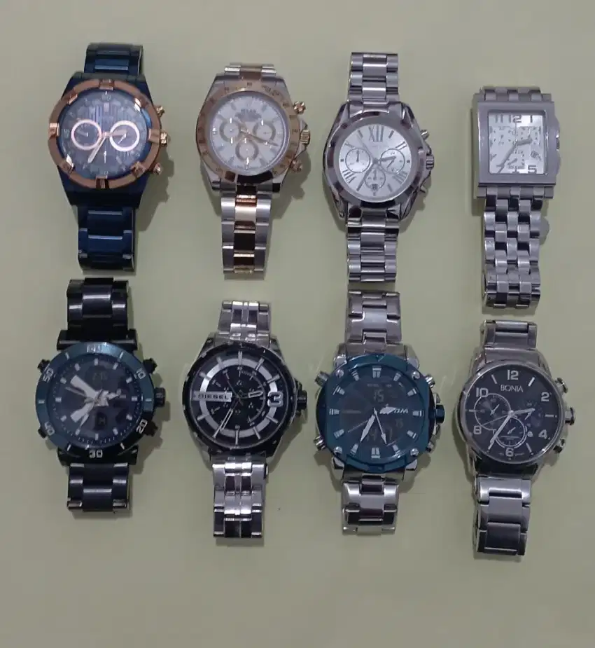 Dijual jam tangan branded[mewah]harga tdk bikin melilit.