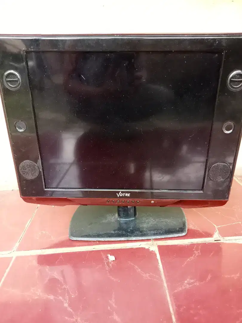 Tv lcd votre 17 inchi normal gan..