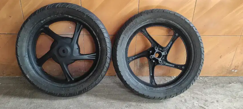 Velg ori mio karbu r14 tidak bisa masuk utk mio 125