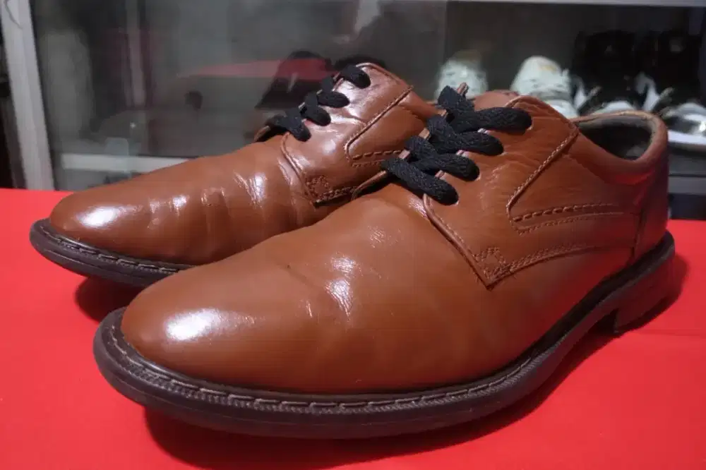 SEPATU SECOND ROCK PORT kulit