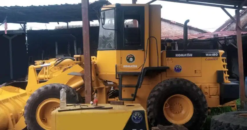 WHEEL LOADER KOMATSU TIPE WA180-3