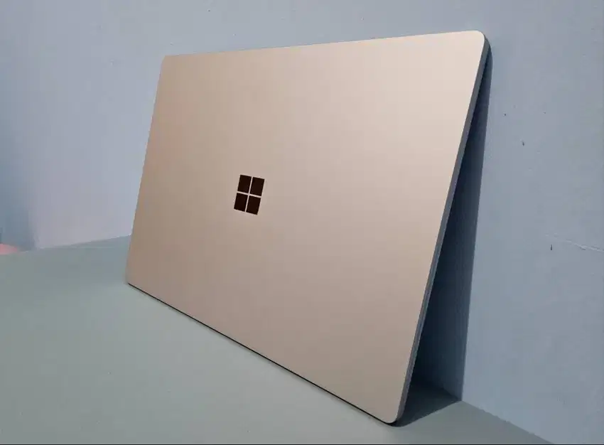 Microsoft Surface Laptop 3 15 Inch Core i7-1065G7 16GB RAM Intel iRis+