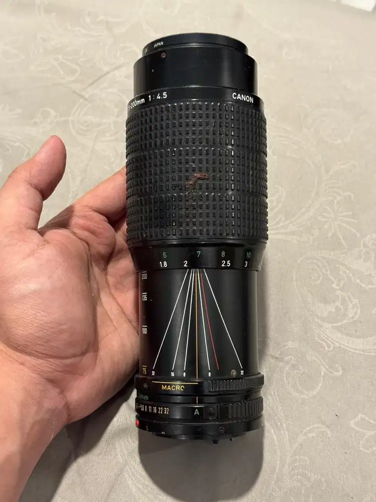 Lensa canon zoom lens FD 75-200mm