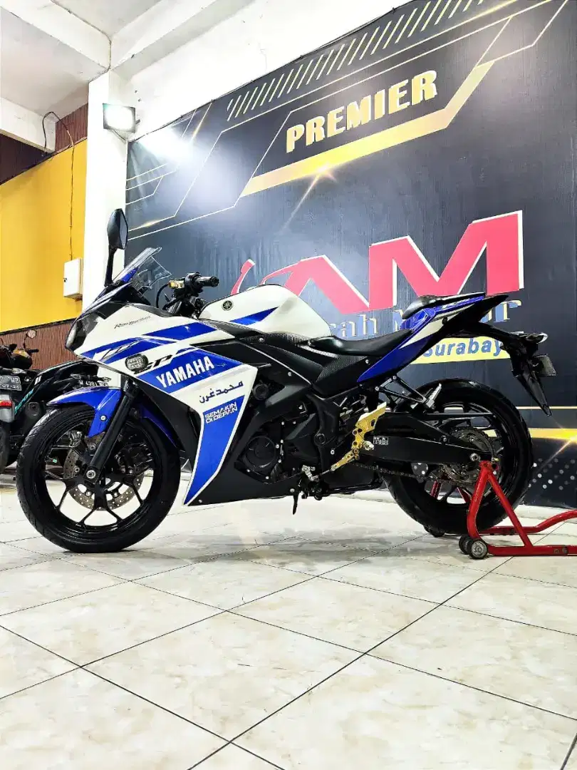 Yamaha R25 2015 2cilinder km 8rb bos. Anugerah Motor rungkut tengah 81