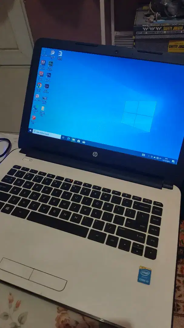 Laptop Hp core i3