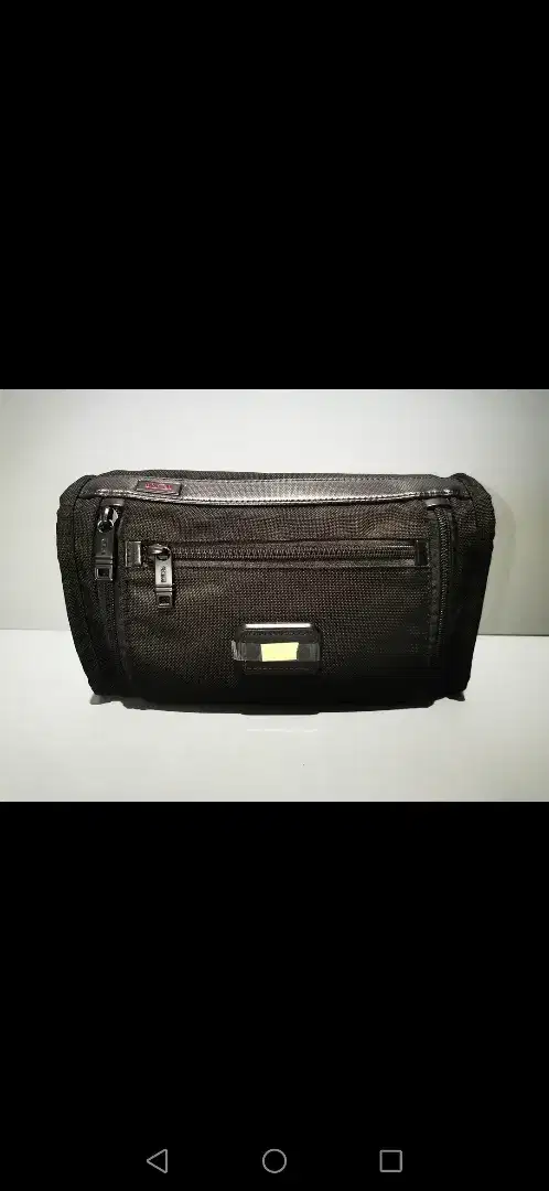 Tumi Clutch Travel Kit Pouch Authentic Ori