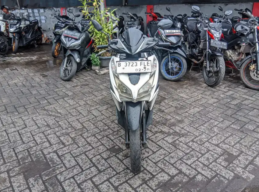 Vario 125 esp 2013. Pajak hidup