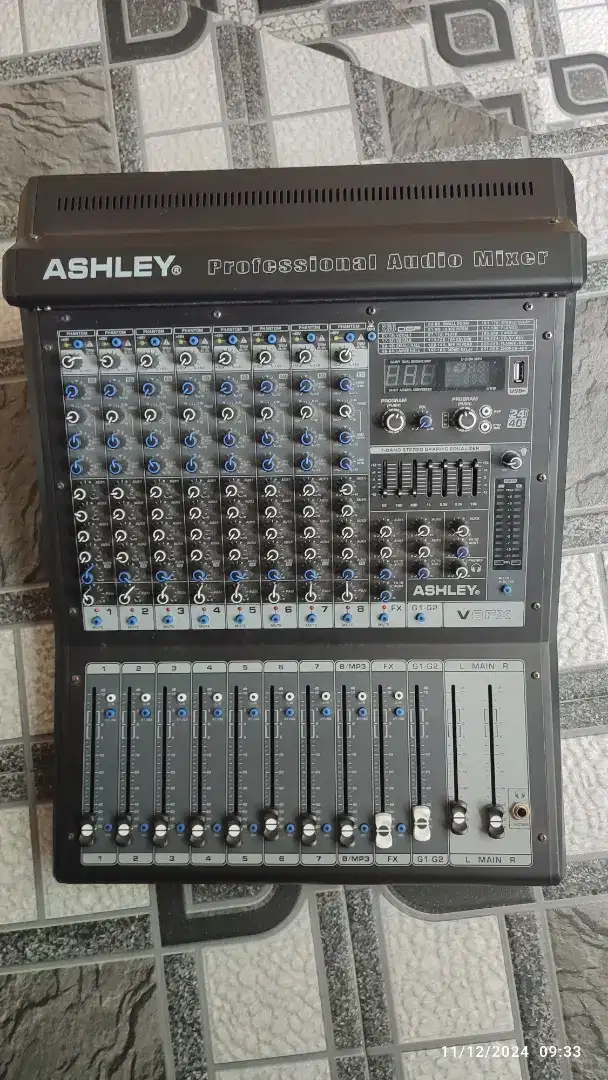 Mixer Ashley V8FX 8 Chanel ngga jadi dipakai bekas rasa baru