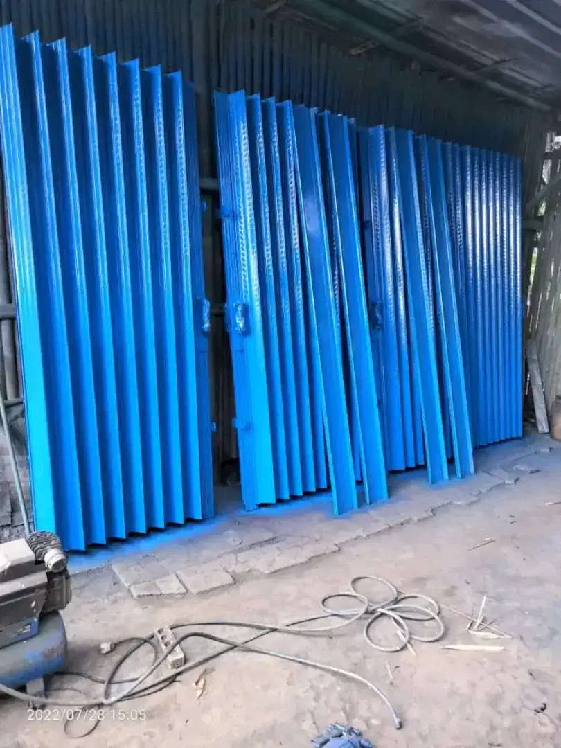 Rolling door dan folding gate