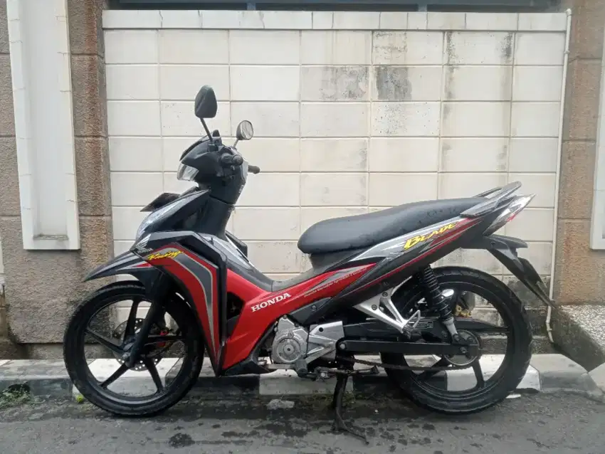 Honda Blade karburator tahun 2012 surat surat komplit pajak hidup