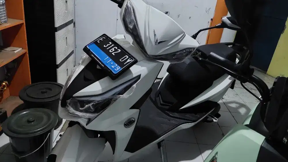 VOLTA EAGLE WARNA PUTIH