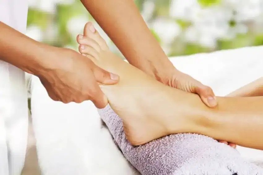 Lowongan kerja terapis refleksi kaki / reflexology / pijat badan