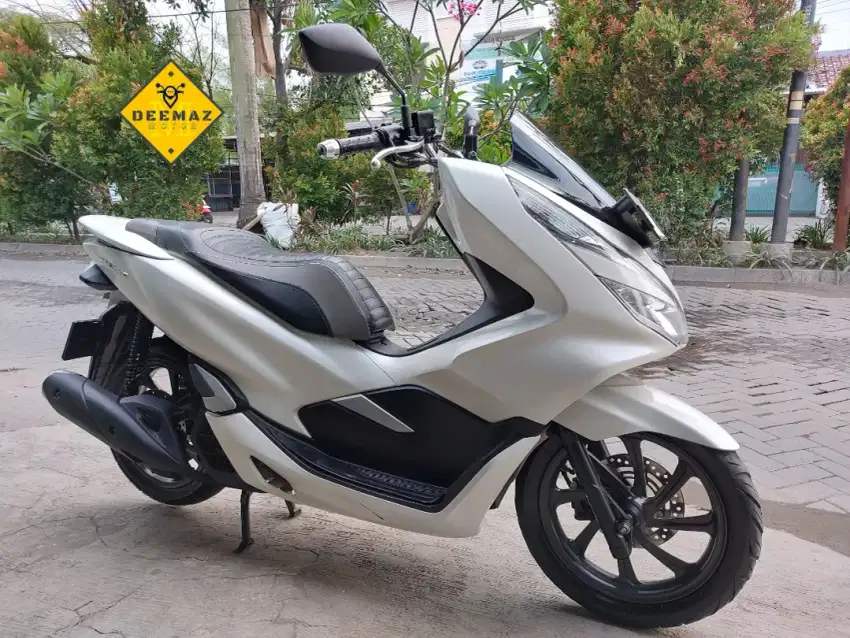 (DP 500 Rb)‼️ Honda PCX 150 CBS Putih Mulus 2018 Cash / Kredit