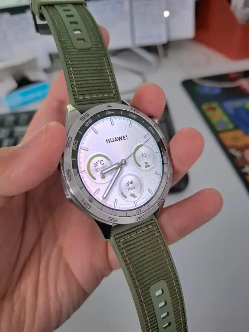 Huawei Watch GT 4 like new (pemakaian baru 2 bulan)