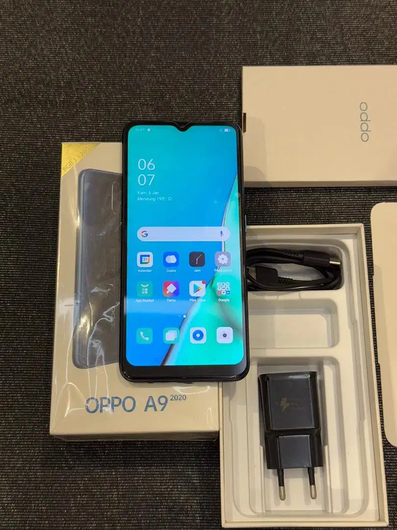 Dijual Oppo A9 2020 Green 8/128GB Lengkap