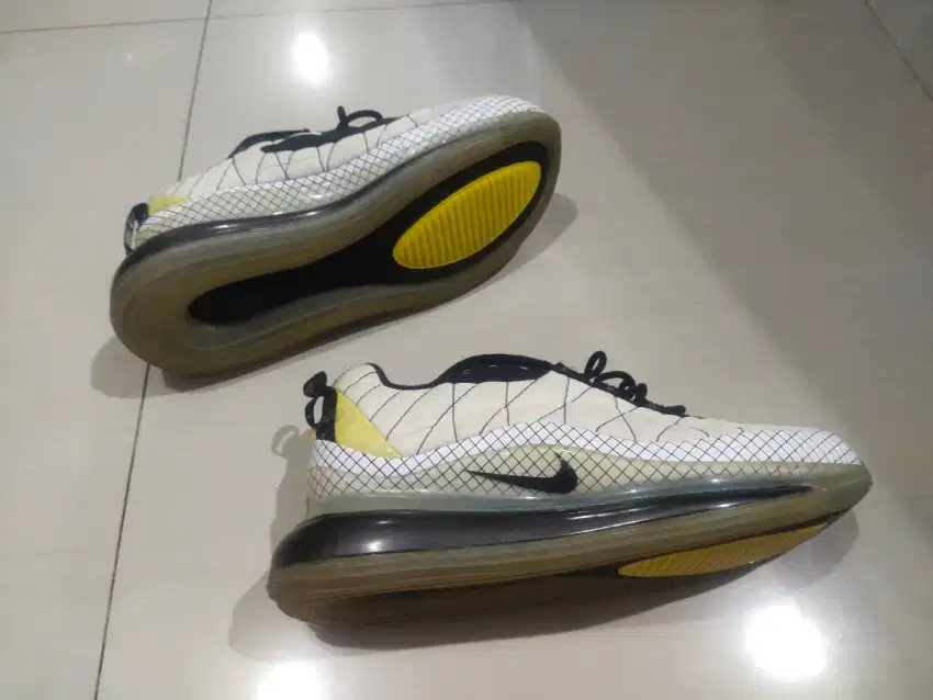 Sepatu 2nd kondisi bagus