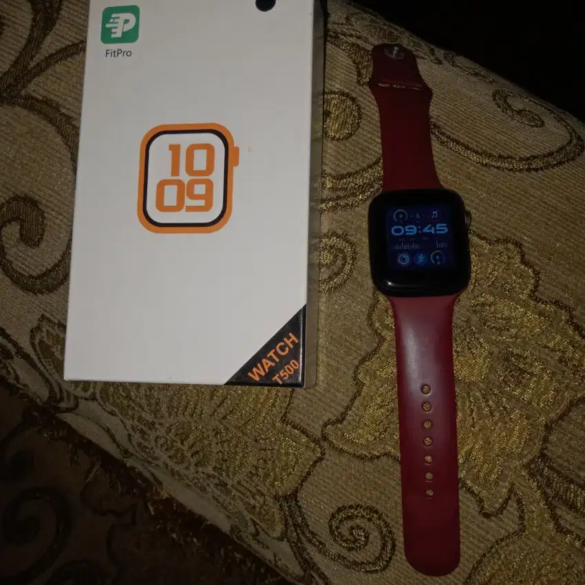 Jam Tangan Digital Warna Maroon